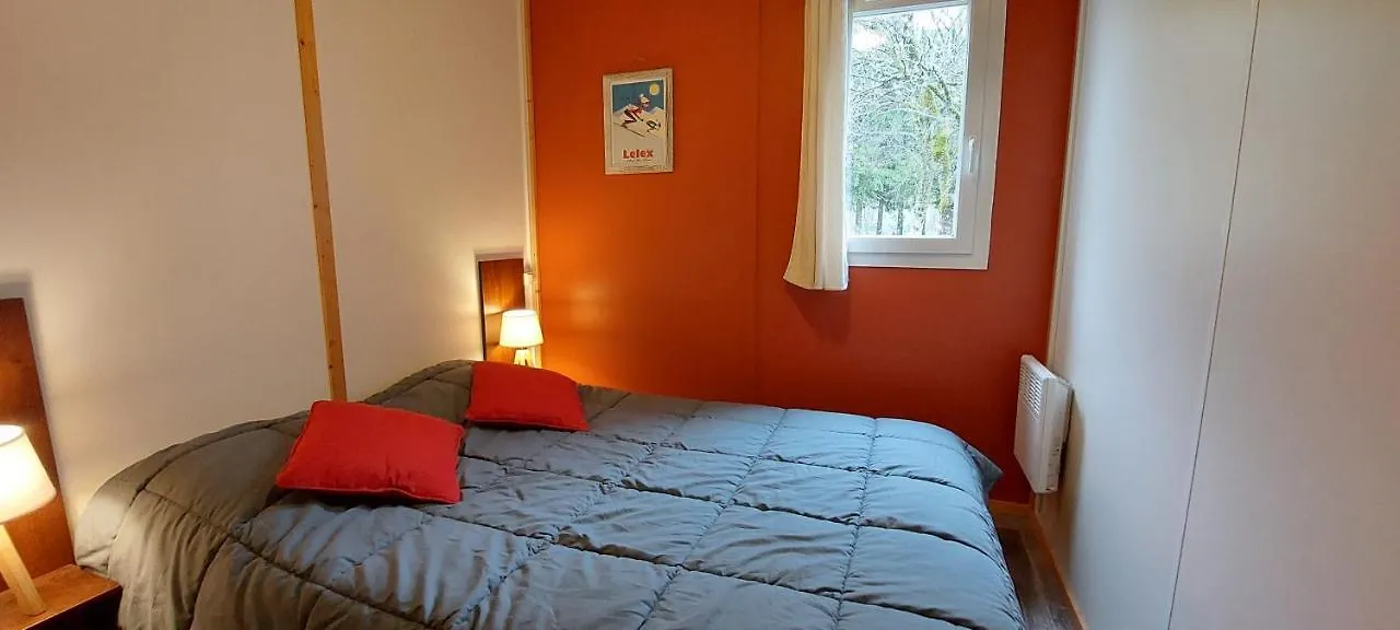 Le Valserine - Camping Eco Responsable Chezery-Forens